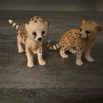 Murdoch's – Schleich Cheetah Cub Toy Animal Figurine