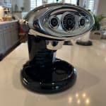 Francis Francis X7.1 Black Espresso Capsule Machine - illy eShop