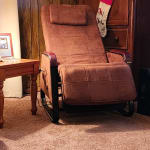 Seventh avenue zero clearance gravity chair