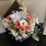 国内外の人気 Healing Tears™ 148690 - 1800Flowers.com | White & Orange Peach, ワイン