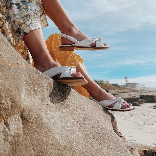 Playa Knot Sandal | Stuart Weitzman