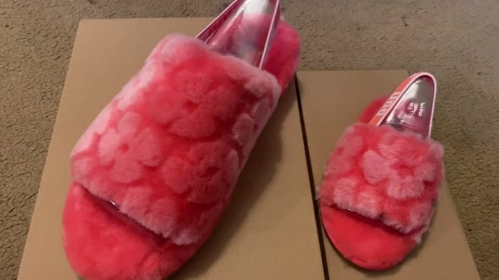 Fluff Yeah Slide Poppy Slipper | UGG® Official