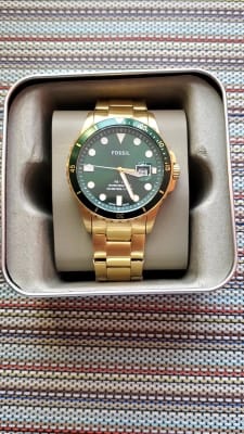 FB-01 Three-Hand Date Gold-Tone 